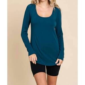 NEW CULTURE CODE scoop neck longsleeve fitted top in dark teal